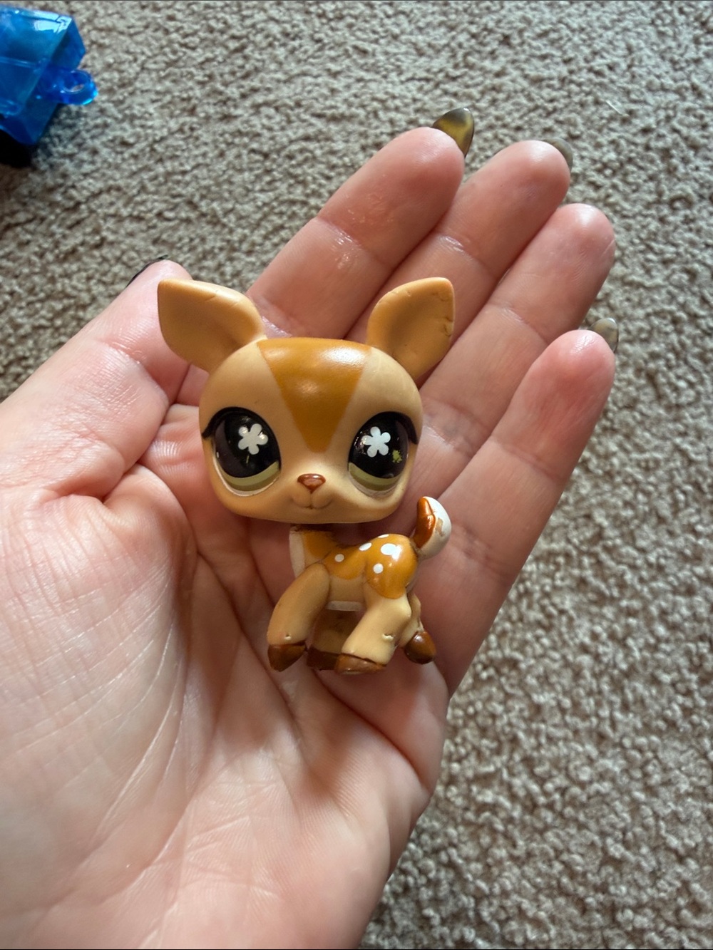 B71 Littlest Pet Shop Tan Fawn #634 flaws